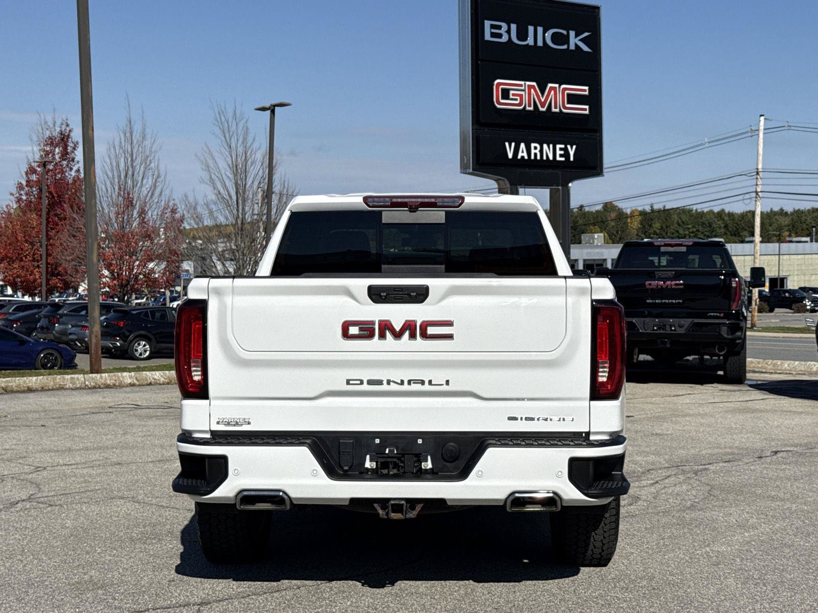 Used 2023 GMC Sierra 1500 Denali AWD/4WD image 11