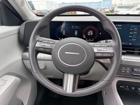 Used 2024 Hyundai Kona SEL AWD/4WD image 9