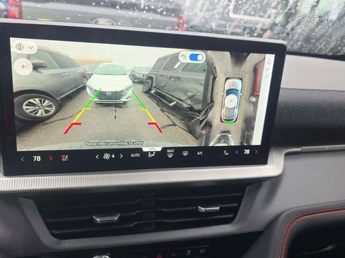 Used 2025 Ford Explorer ST-Line w/ Premium Package image 9