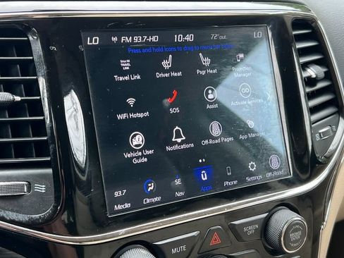 Used 2020 Jeep Grand Cherokee Limited AWD/4WD image 26