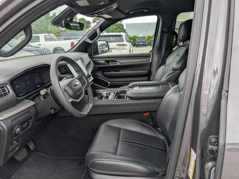 Used 2024 Jeep Wagoneer Series II AWD/4WD image 16