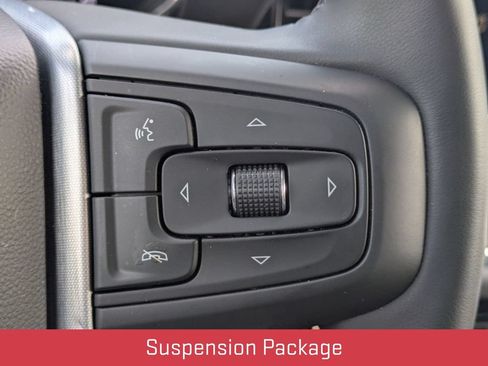 Certified 2025 GMC Sierra 2500 SLT w/ SLT Premium Package AWD/4WD image 17