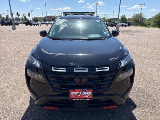 Used 2025 Nissan Rogue SV AWD/4WD image 2