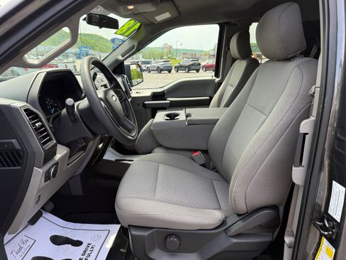 Used 2018 Ford F150 XLT AWD/4WD image 9