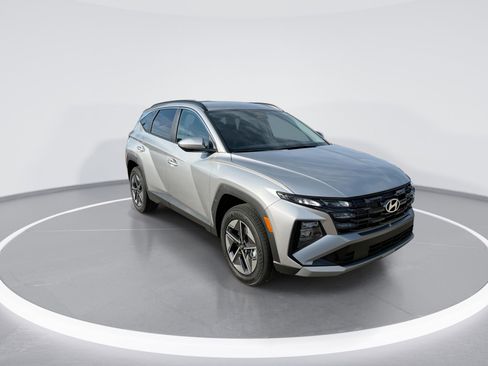 Used 2026 Hyundai Tucson SEL image 2