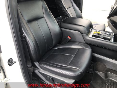 Used 2020 Ford Expedition Max XLT w/ Equipment Group 202A image 23