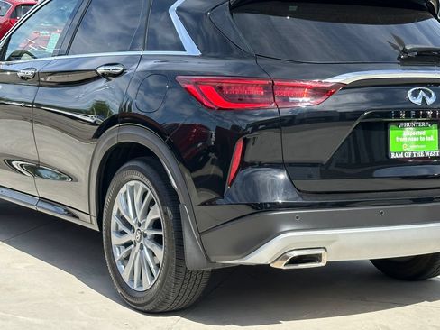 Used 2023 INFINITI QX50 Luxe FWD image 5