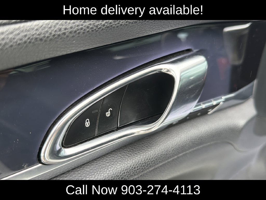 Used 2015 Porsche Panamera RWD image 14