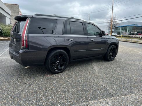 Used 2018 Cadillac Escalade Platinum image 21