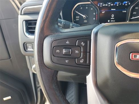 Used 2021 GMC Yukon SLT w/ SLT Luxury Package image 30