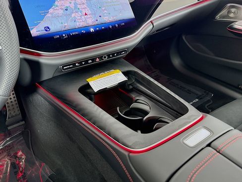 New 2026 Mercedes-Benz E 53 AMG e 4MATIC Sedan image 5