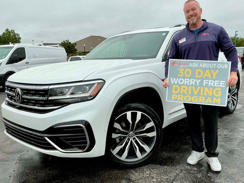 Used 2022 Volkswagen Atlas SEL Premium AWD/4WD image 1