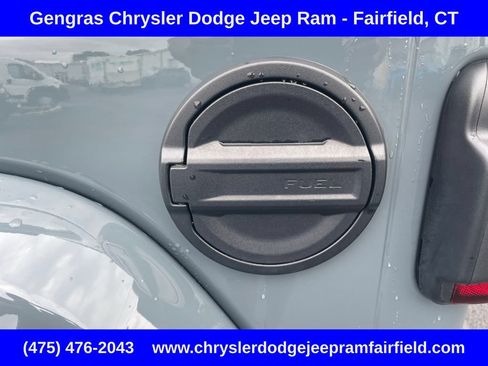 Certified 2025 Jeep Wrangler Unlimited Sahara w/ Safety Group AWD/4WD image 29