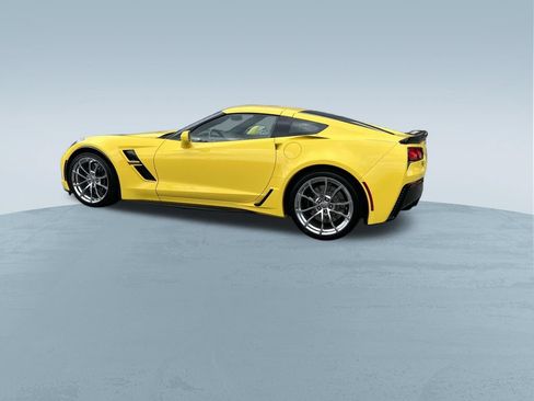 Used 2019 Chevrolet Corvette Grand Sport RWD image 7