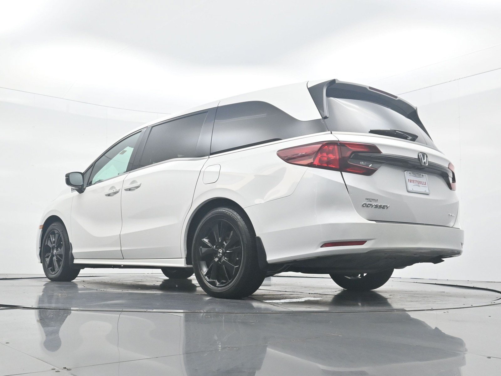 Used 2024 Honda Odyssey Sport image 31