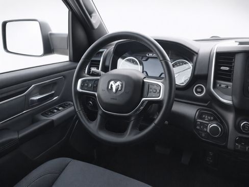 Used 2022 RAM 1500 Big Horn AWD/4WD image 18