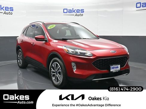 Used 2020 Ford Escape SEL image 1