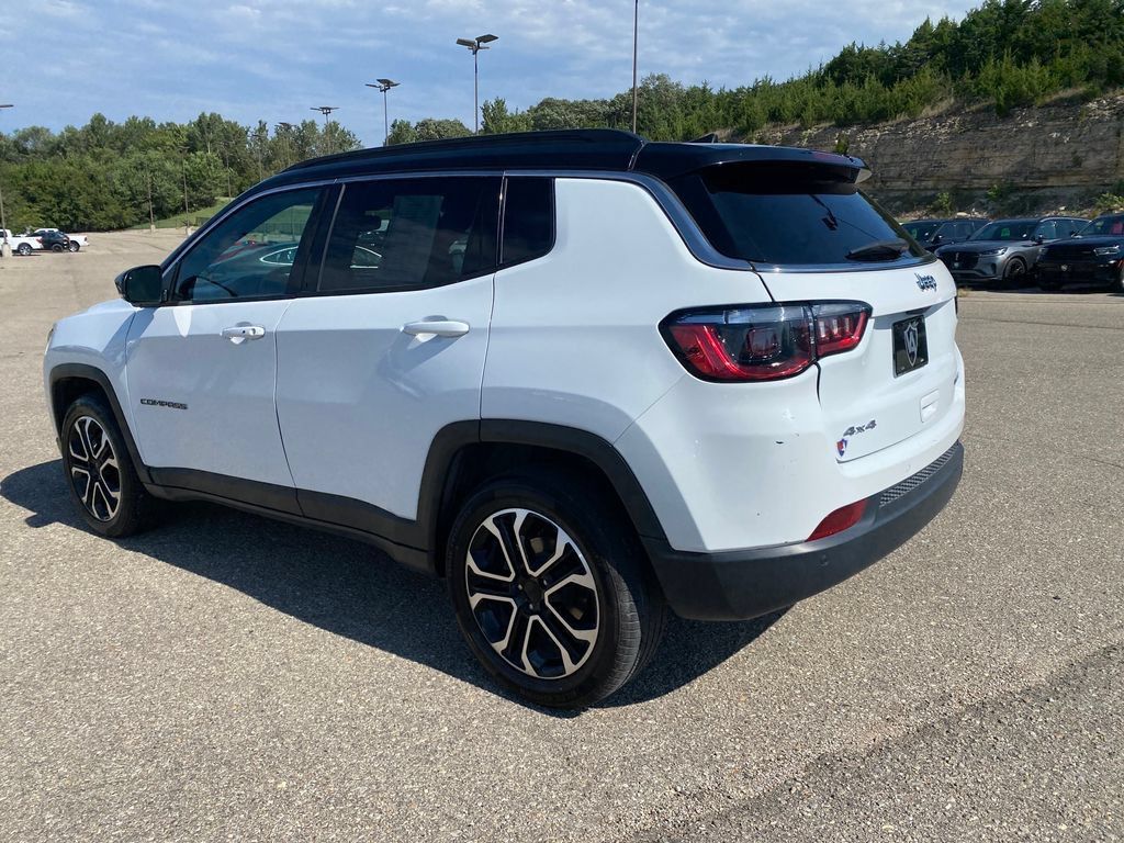 Used 2024 Jeep Compass Limited AWD/4WD image 4