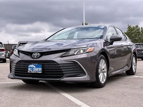 Used 2024 Toyota Camry LE FWD image 11