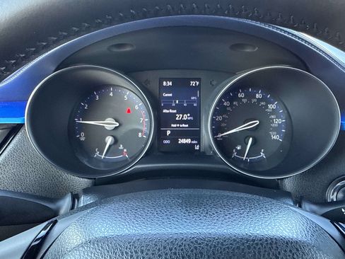Used 2021 Toyota C-HR XLE FWD image 23