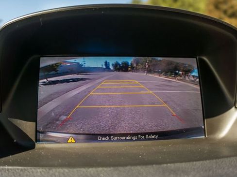 Used 2015 Buick Encore Base image 23