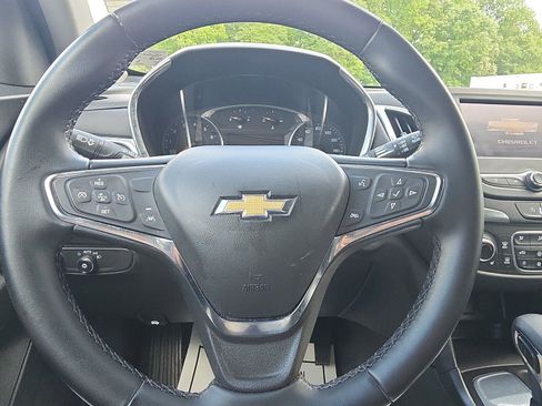 Used 2024 Chevrolet Equinox LT FWD image 15