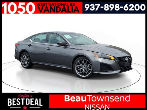 Used 2024 Nissan Altima 2.0 SR FWD image 1