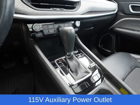 Used 2022 Jeep Compass Latitude w/ Sun and Sound Group AWD/4WD image 14
