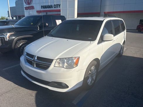 Used 2018 Dodge Grand Caravan SXT w/ Driver Convenience Group FWD image 7