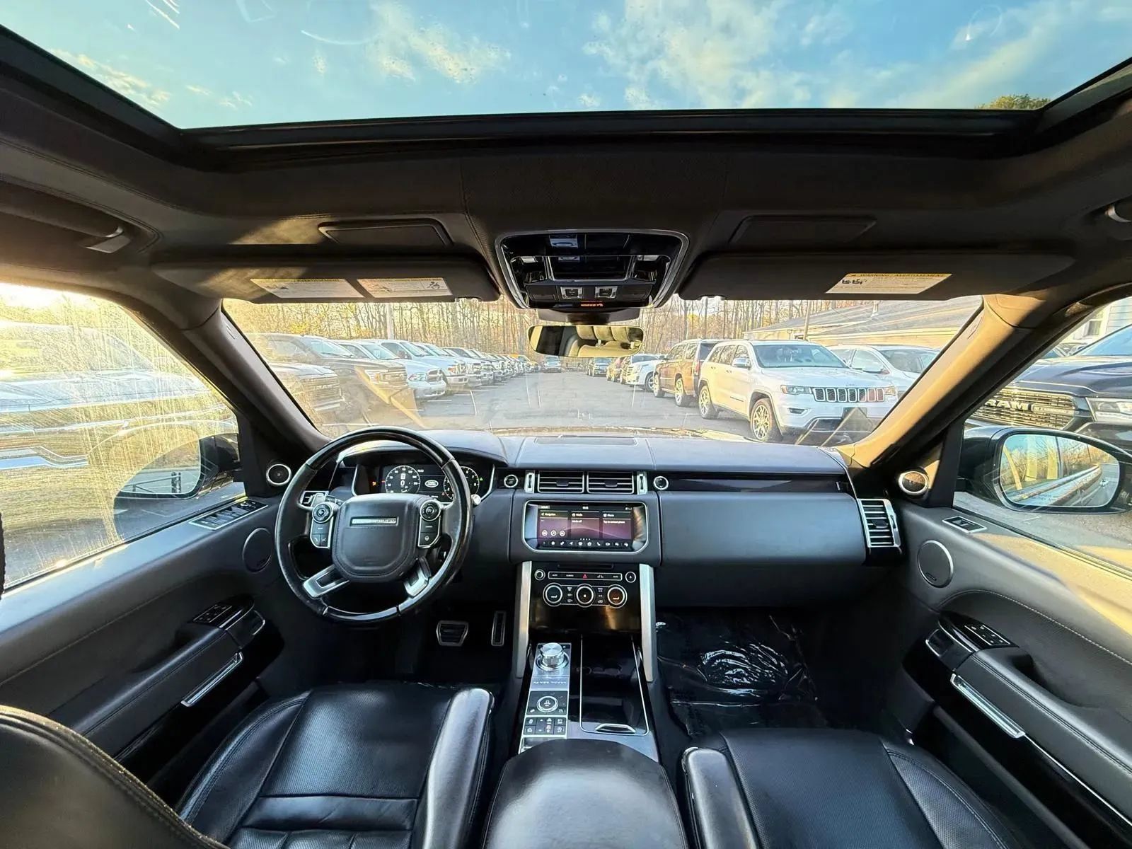 Used 2017 Land Rover Range Rover LWB SV Autobiography AWD/4WD image 29