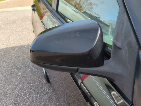 Used 2015 Toyota Corolla LE image 12