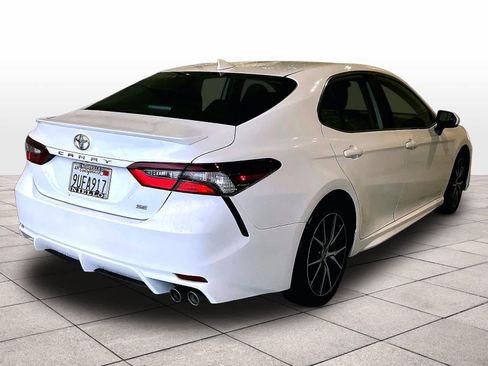 Used 2023 Toyota Camry SE image 15