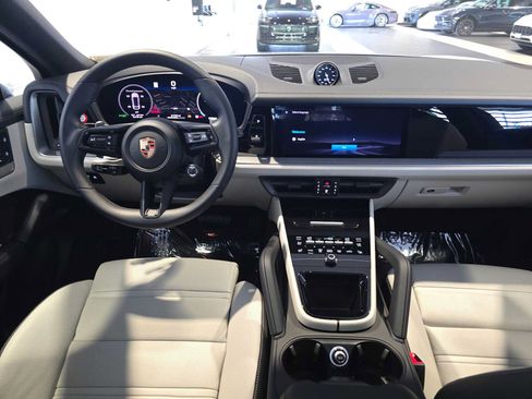 Used 2026 Porsche Cayenne Coupe AWD/4WD image 20