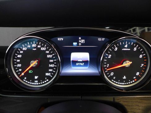 Used 2018 Mercedes-Benz E 400 4MATIC Cabriolet image 23