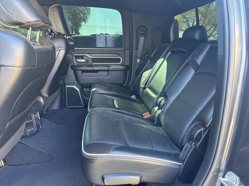 Used 2023 RAM 2500 Laramie w/ Night Edition image 18