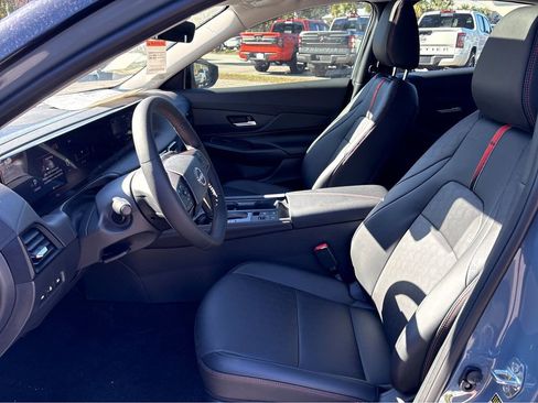 New 2026 Nissan Sentra SR w/ SR Premium Package FWD image 23