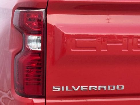 Used 2022 Chevrolet Silverado 1500 Custom image 6