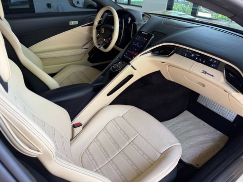 Used 2022 Ferrari Roma RWD image 34