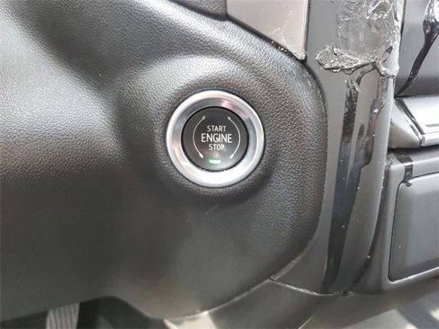 Certified 2024 Chevrolet Silverado 2500 Custom image 16