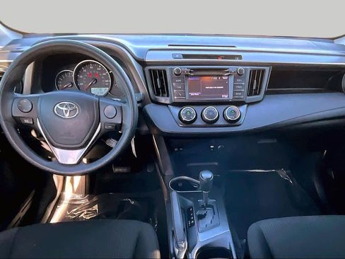 Used 2016 Toyota RAV4 LE FWD image 15