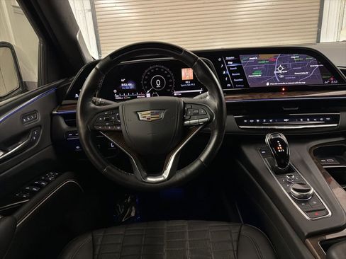 Used 2021 Cadillac Escalade ESV Sport Platinum image 31