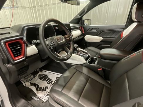 Used 2023 GMC Canyon AT4X w/ Edition 1 image 9