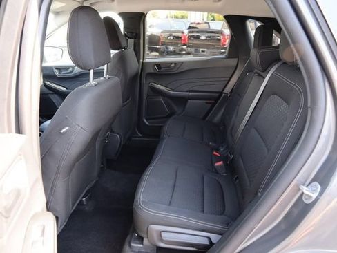 Used 2025 Ford Escape Active AWD/4WD image 9