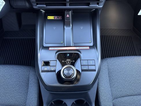 Used 2026 Toyota bZ XLE Plus image 21