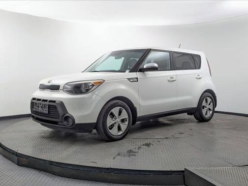 Used 2014 Kia Soul + w/ Eco Package FWD image 2
