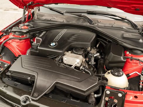 Used 2014 BMW 328i xDrive Wagon AWD/4WD image 32