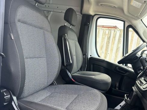 Used 2025 RAM ProMaster 2500 w/ Convenience Group FWD image 30