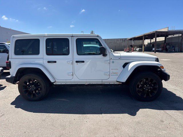 Used 2024 Jeep Wrangler Unlimited Sahara AWD/4WD image 4