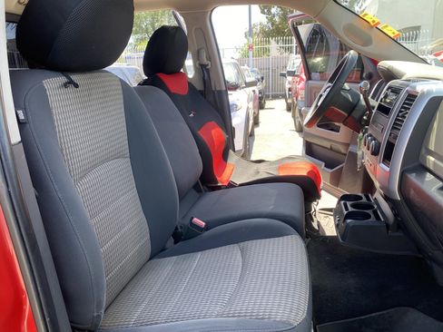 Used 2012 RAM 1500 Classic SLT image 19