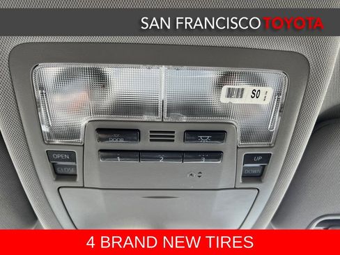 Used 2016 Toyota Highlander Limited AWD/4WD image 31